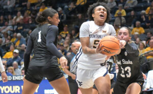 Sydney Shaw scores a career-high 23 points to lead WVU women's hoops past Kent State